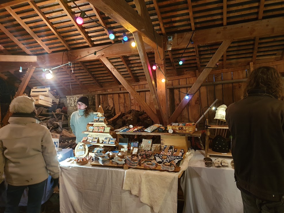 marché d'artisans d'art vitraux poterie feutre